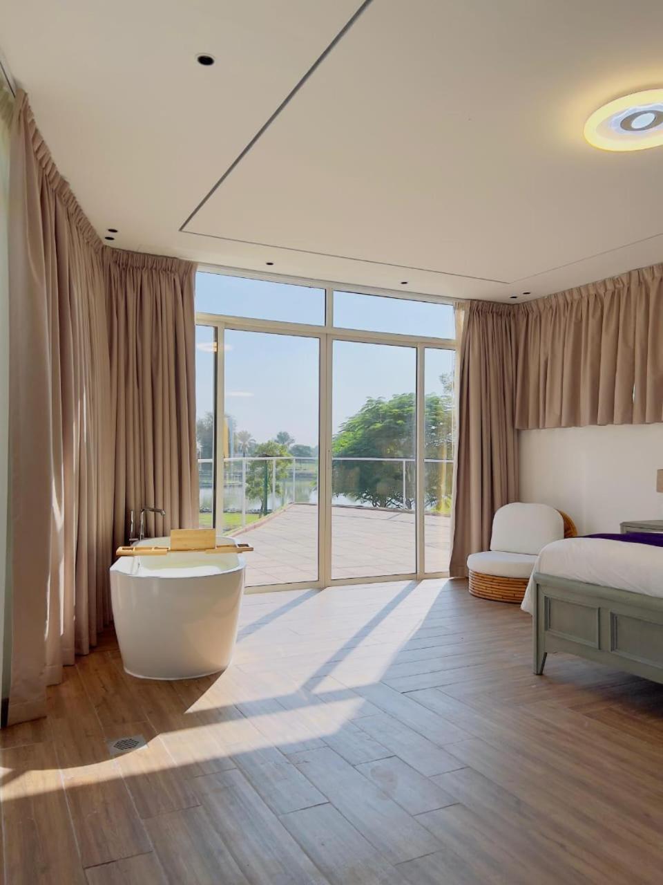 Resort Nirvana Retreat
